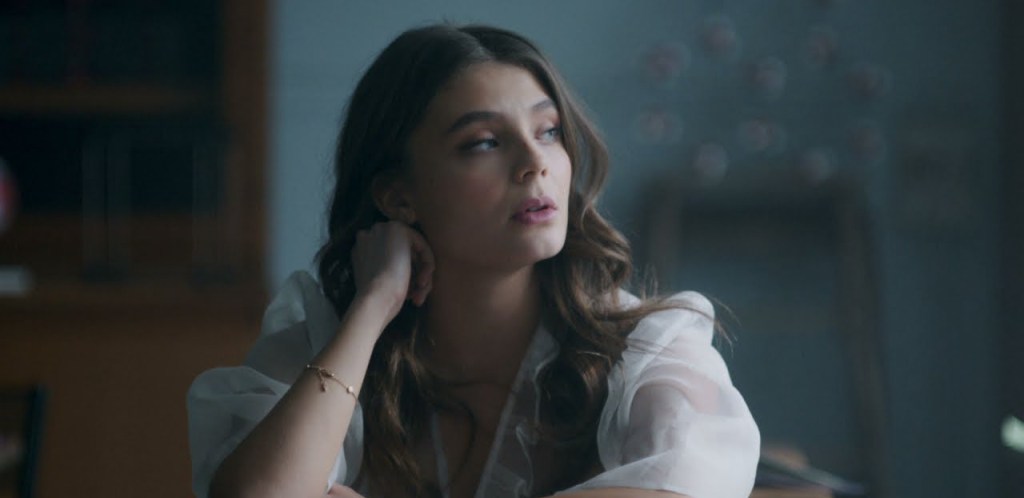 Maëlle : son clip touchant sur le harcèlement&nbsp;scolaire