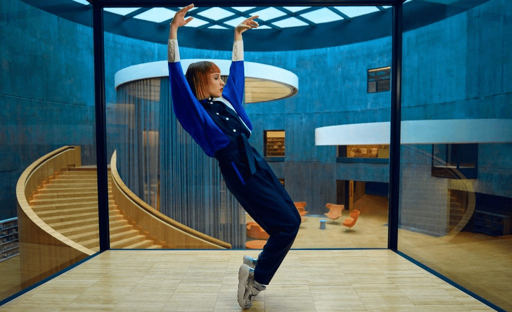 SUZANE nous emmène dans les &laquo;&nbsp;Quatre Coins du Globe&nbsp;&raquo;