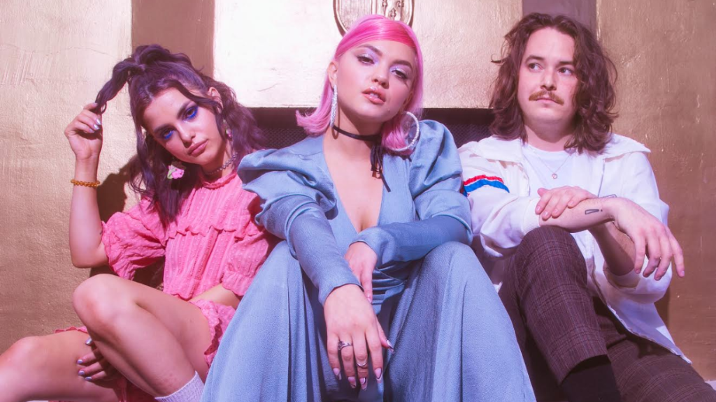 Hey Violet de retour avec Friends Like&nbsp;This